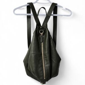 Musette Pebble Leather Back Pack